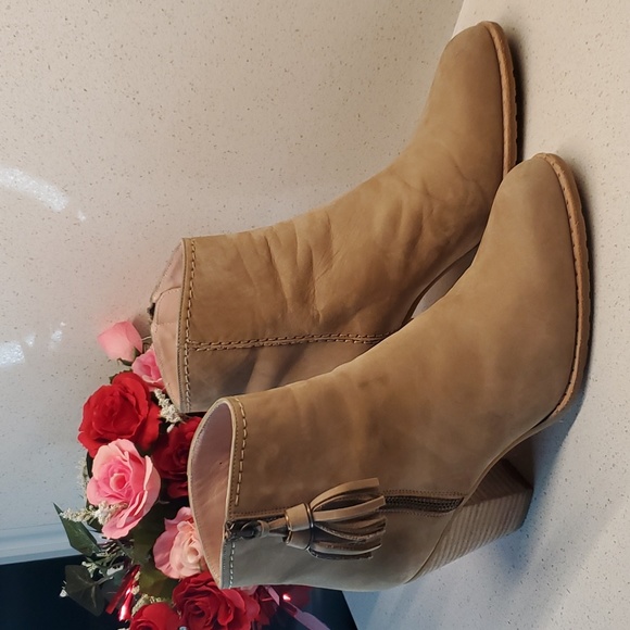 STUART WEITZMAN suede leather booties (sz 8M) - Picture 1 of 10